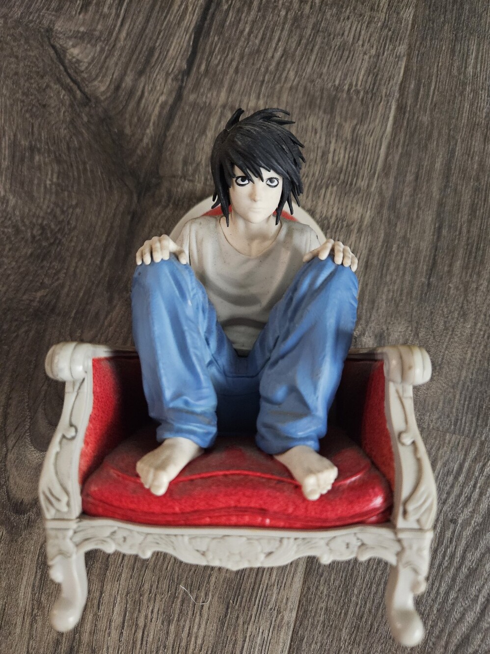 Death Note L Figure